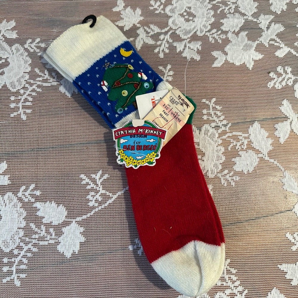 Vintage Cynthia McKinney Ben Berger Christmas Tree Sequin Knit Socks NWT Red‎